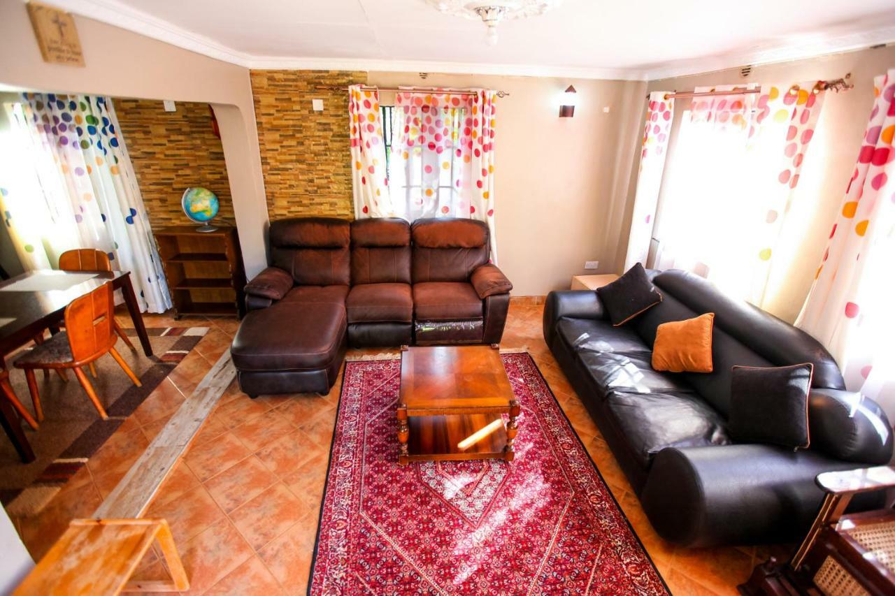 Maya Gardens Sagana Resort Luaran gambar