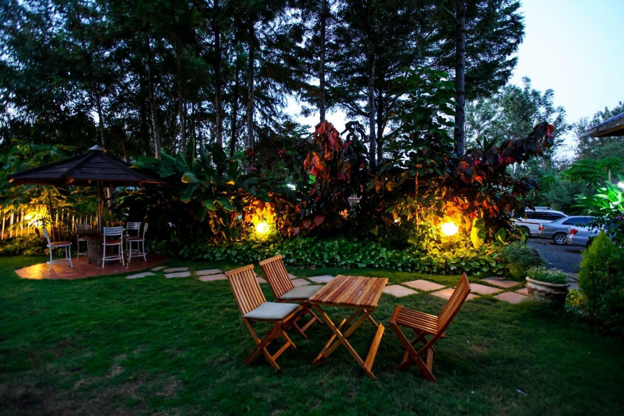 Maya Gardens Sagana Resort Luaran gambar