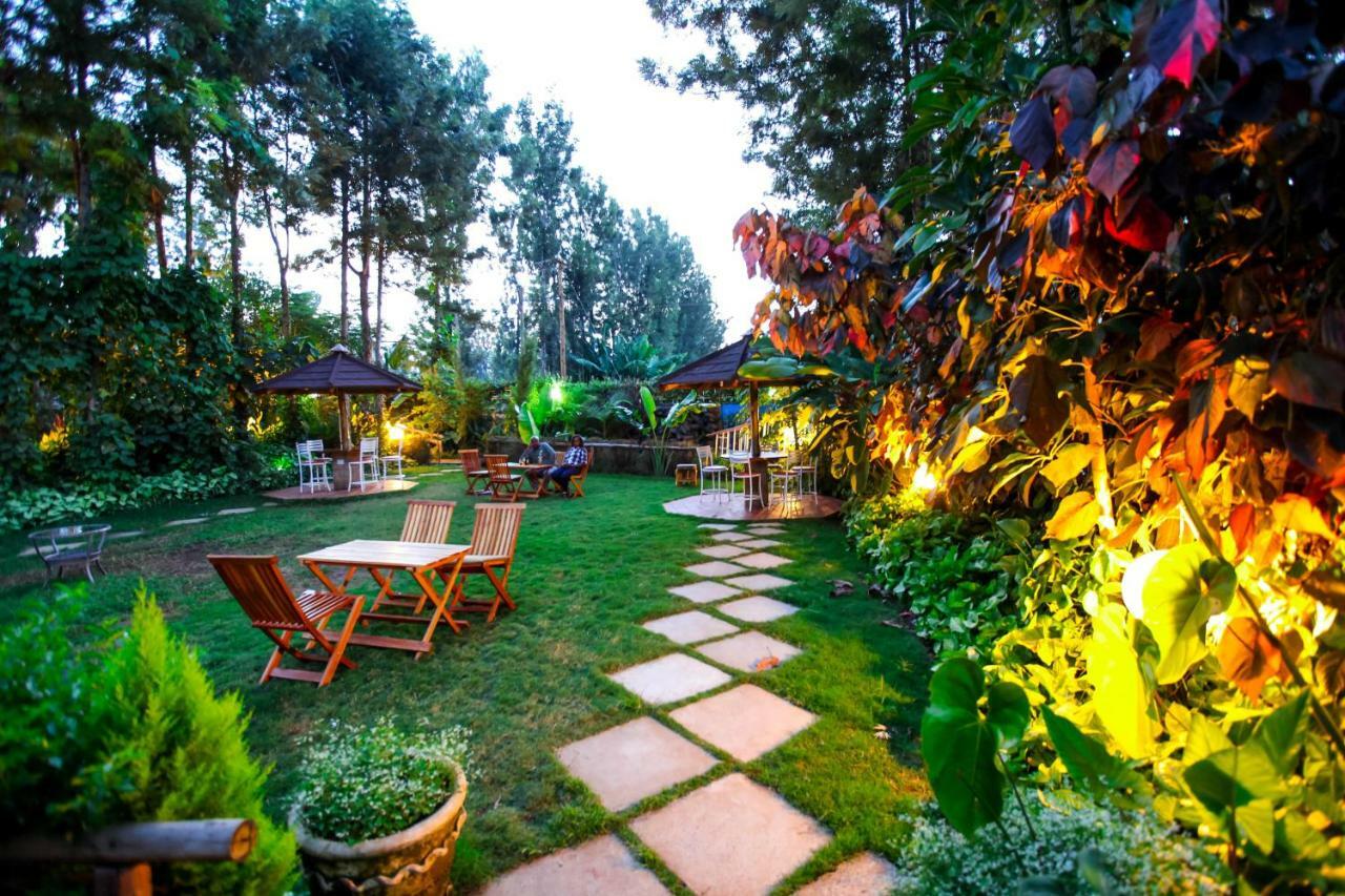 Maya Gardens Sagana Resort Luaran gambar