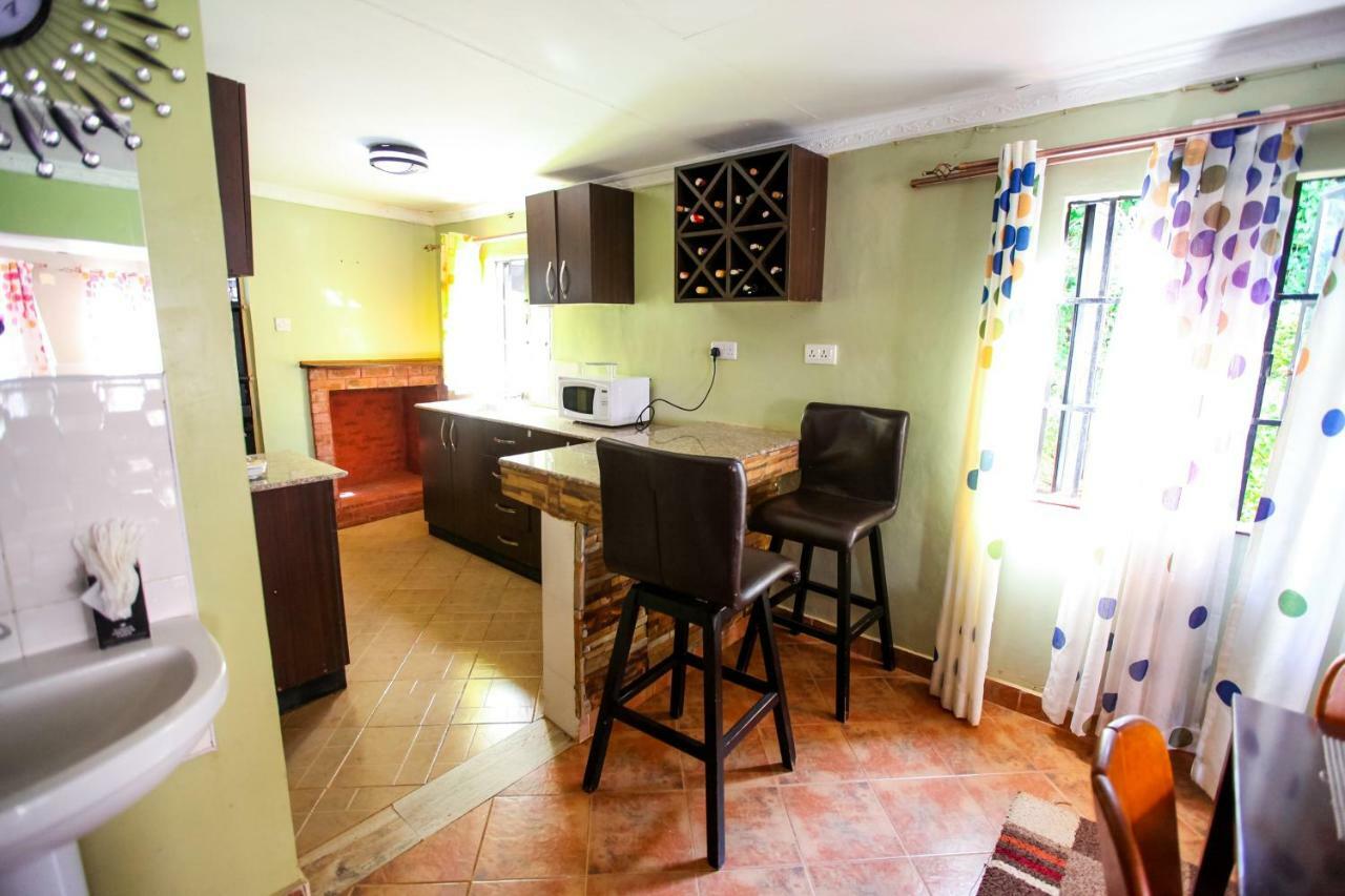 Maya Gardens Sagana Resort Luaran gambar
